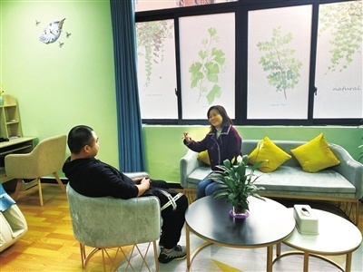 重慶大渡口 社區(qū)服務(wù)暖人心，心理咨詢解憂結(jié)